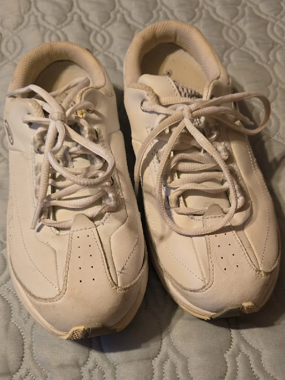 Dr. Scholl's White  Revitalize Contoured Footbed Sneaker